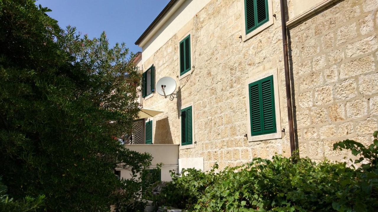 Pag Studio Garden Pag Town Exterior photo